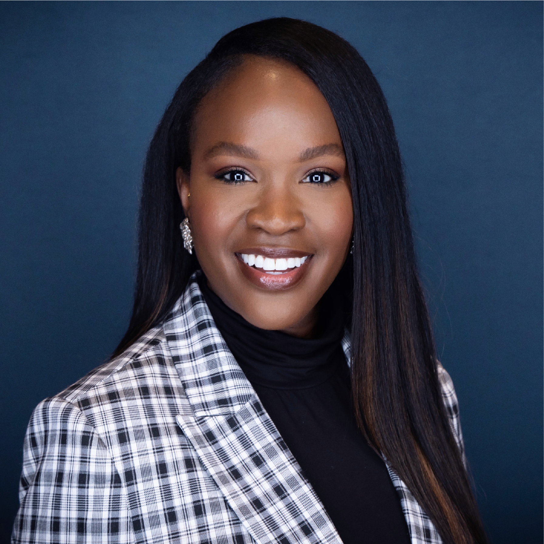 Dominique Cooper Headshot