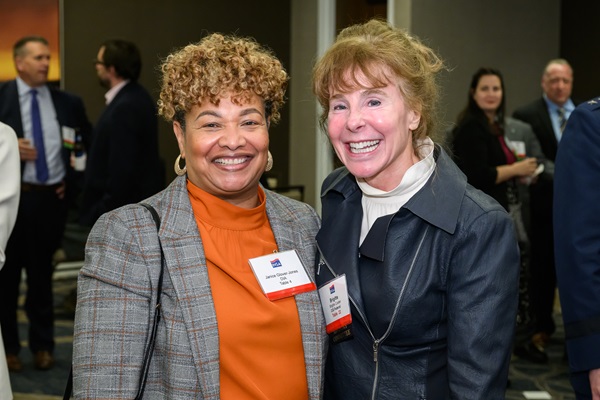 Kruse_089 Janice-Glover Jones and friend